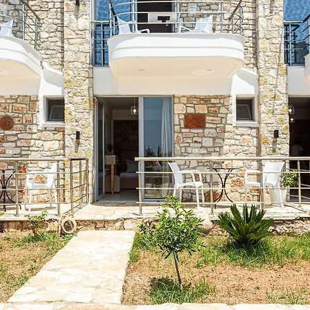 House Of Stones 1, Cozy W Parking Appartement Himare